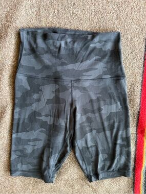 lululemon athletica High-Waist Black Camo Bike Shorts